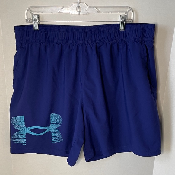 Under Armour Men's  Size XXL Navy Blue Athletic Shorts  8' Inseam 2 pocket - Picture 1 of 7